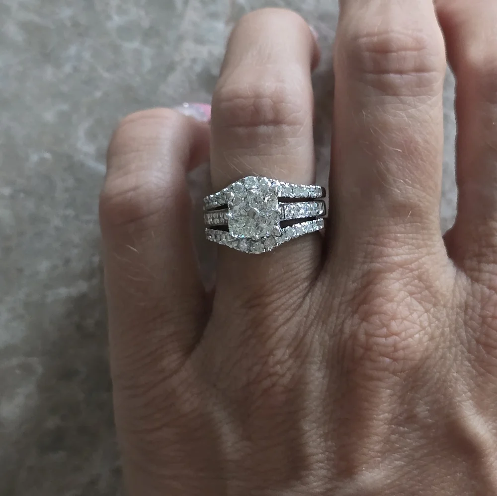 Diamond Ring Set - Picture 5 of 12